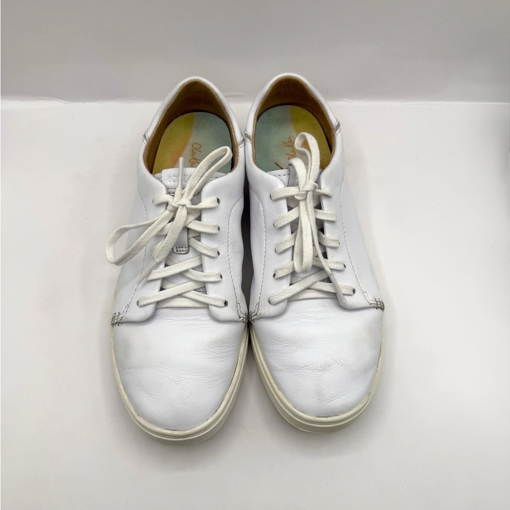 OluKai Pehuea Li Ili Women's Size 8.5 White Leather Sneakers - Picture 4 of 10